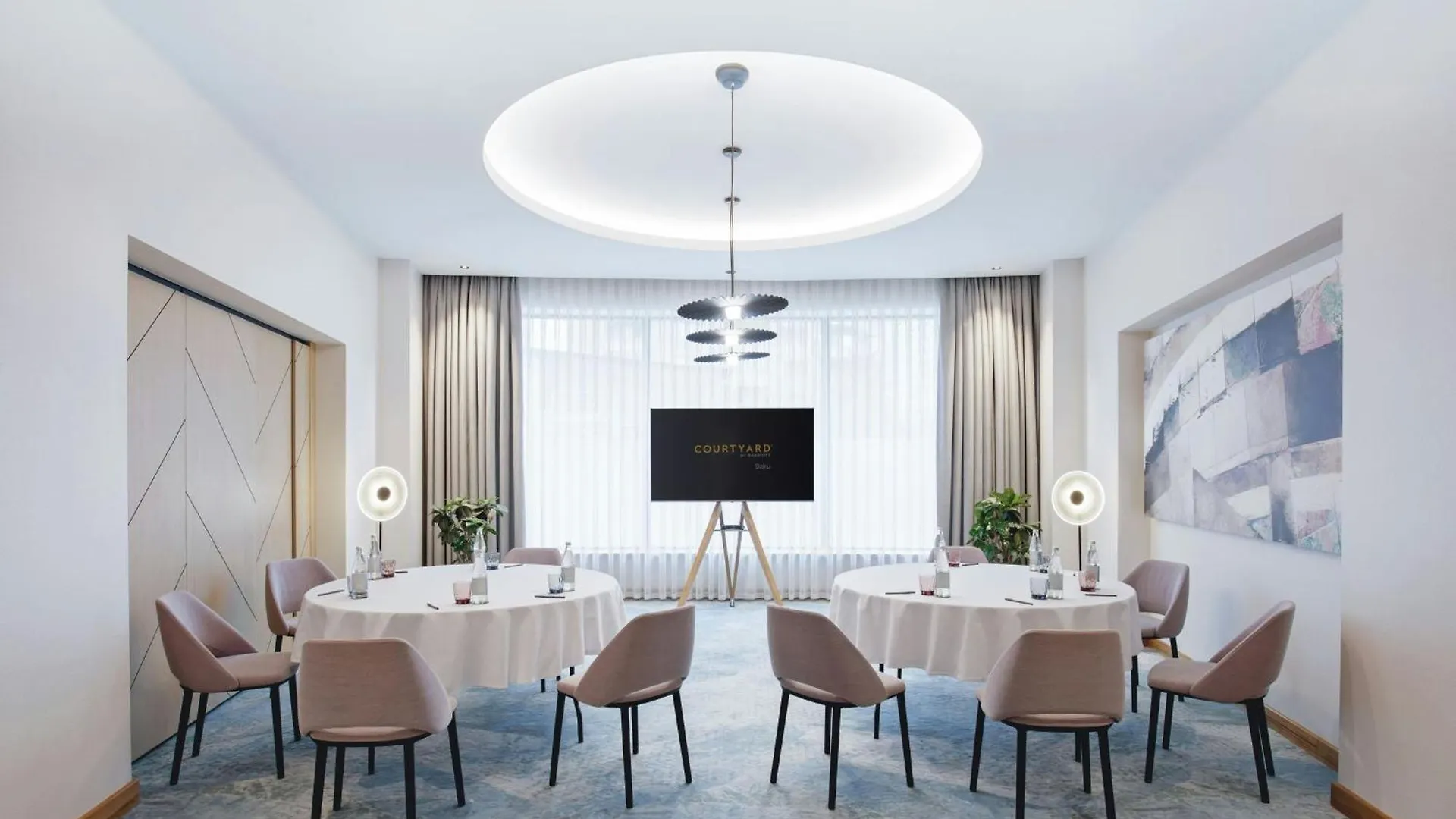 Courtyard By Marriott Baku Hotel 4*,